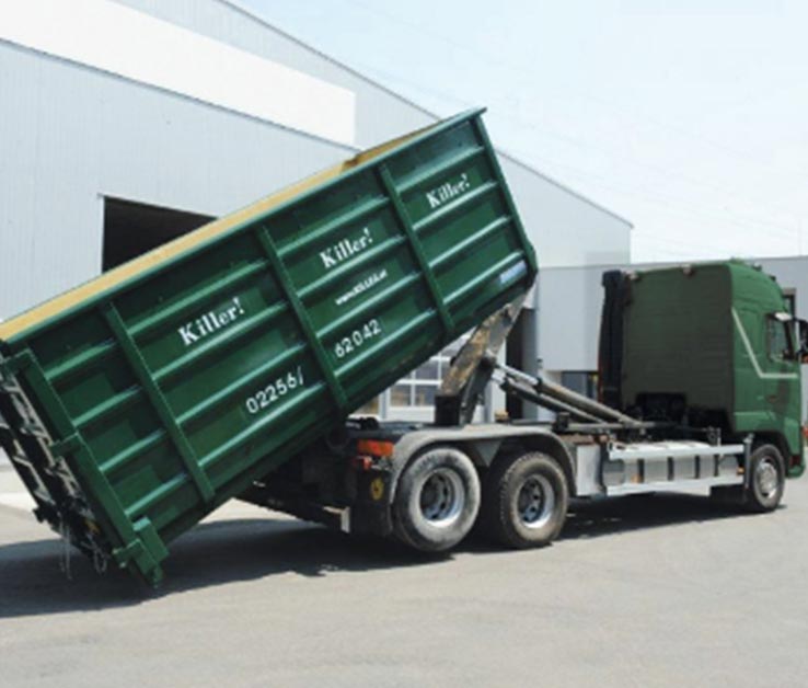 Entrümpelung LKW mit Container