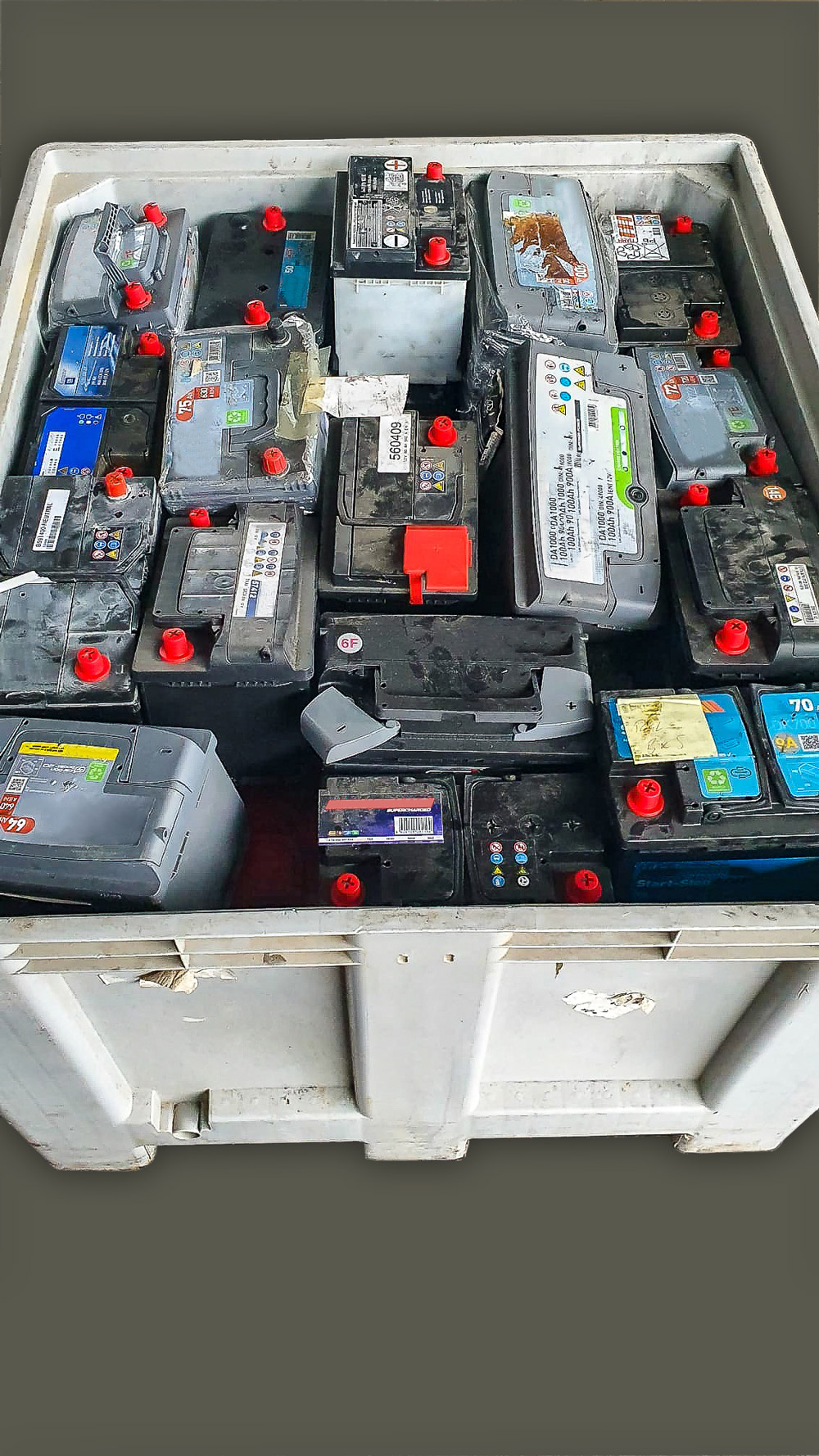 Batteriebehälter